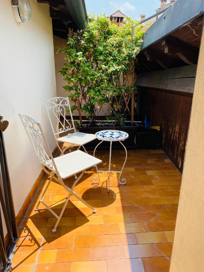 Il Salotto Sul Rio Apartment Mantova Exterior foto