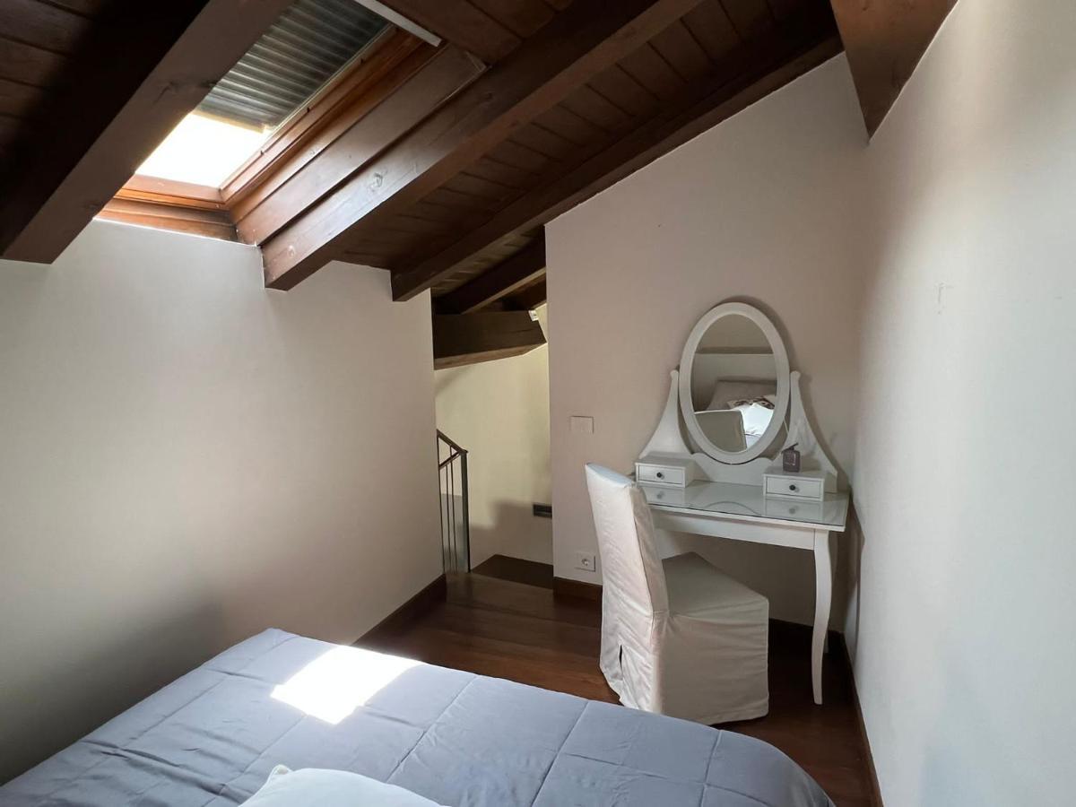 Il Salotto Sul Rio Apartment Mantova Exterior foto